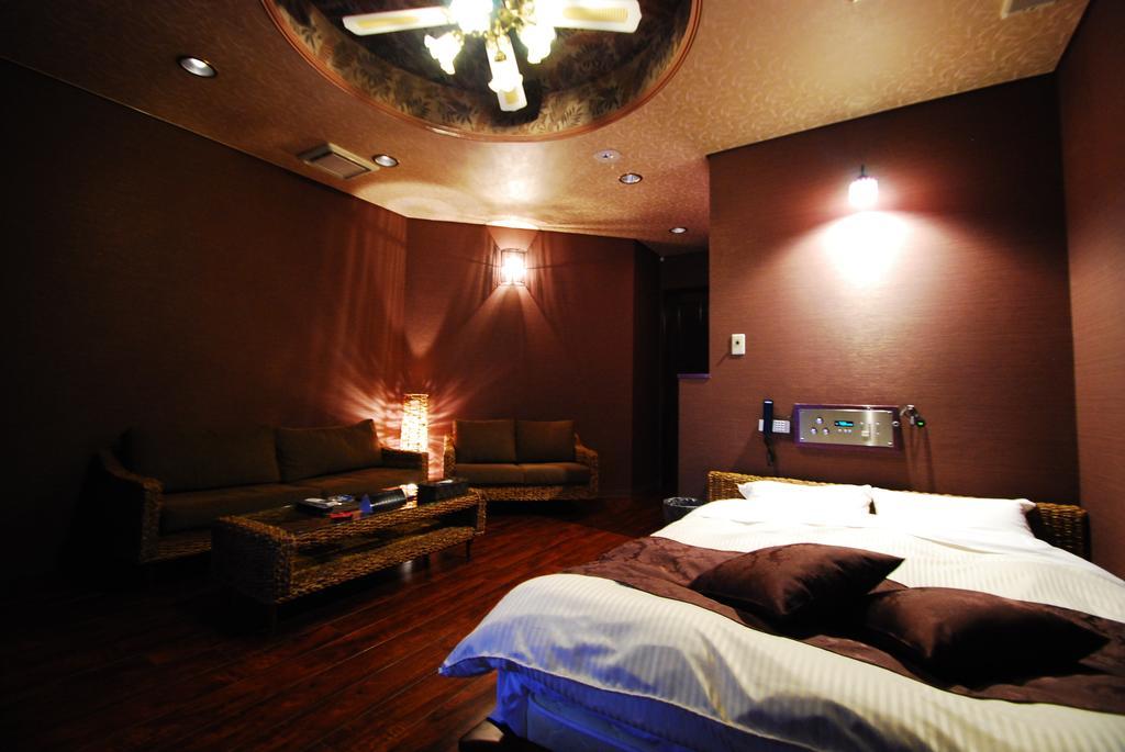 Hotel Free Style Okayama Rum bild